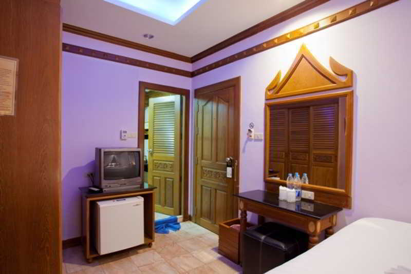 Patong Beach Bed And Breakfast 外观 照片